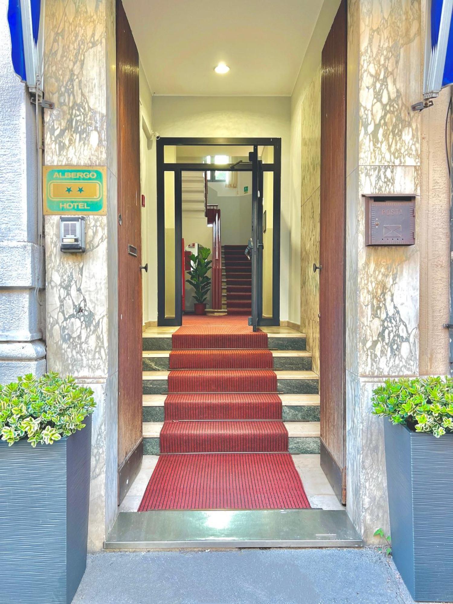 Hotel Sara มิลาน ภายนอก รูปภาพ